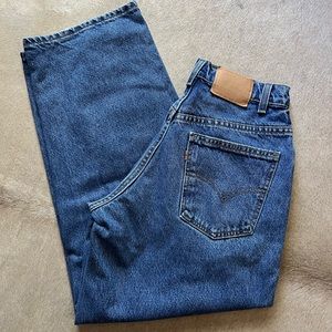 Levi’s 572 Student Orange Tab